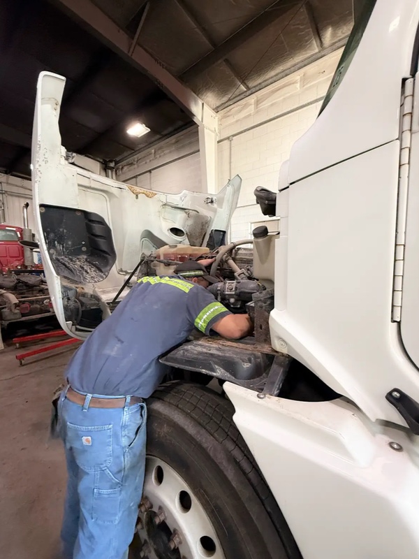 Kylertown semi repair